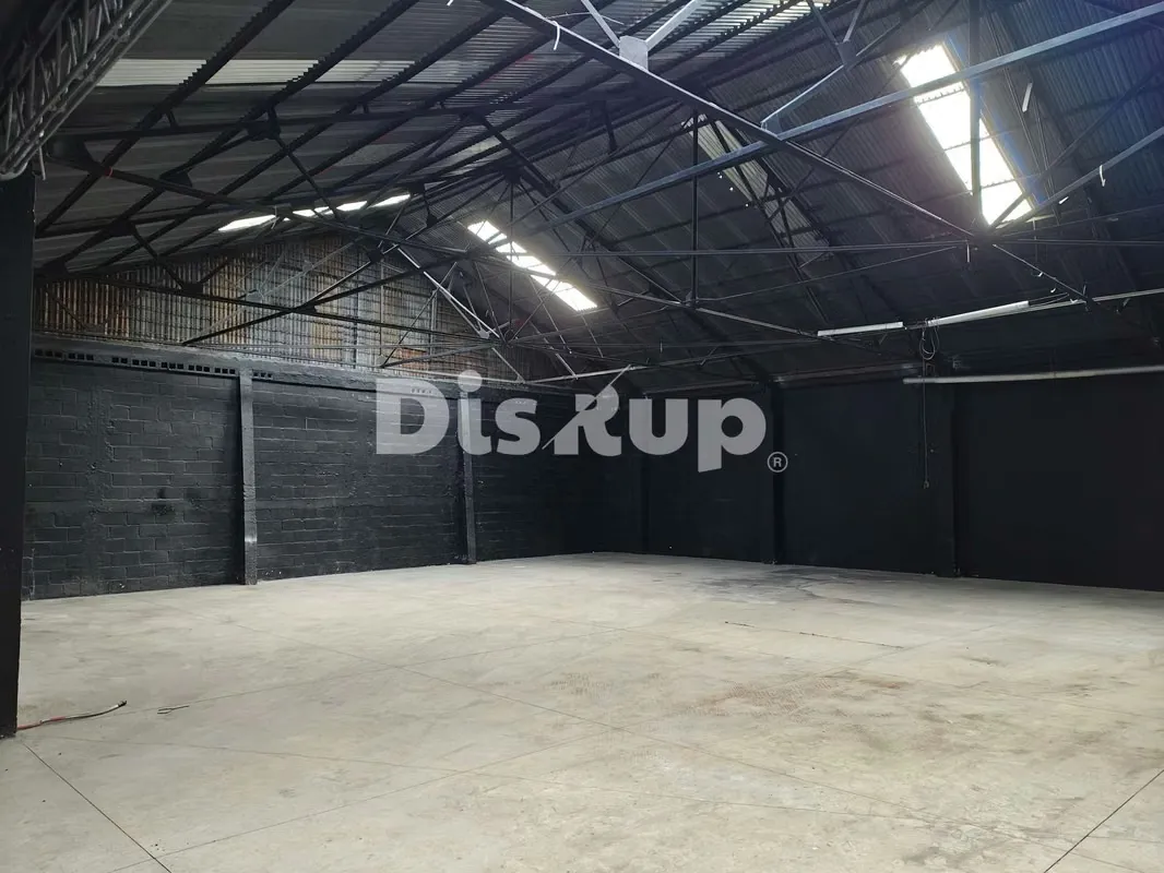 Warehouse for rent, 500 m2, in Tibás. Commercial land use — photo 3