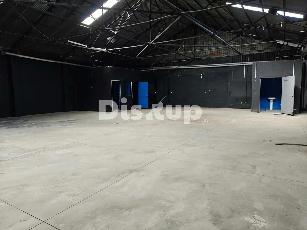 Warehouse for rent, 500 m2, in Tibás. Commercial land use — photo 4