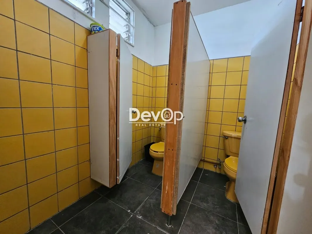 Commercial Property for Rent – Roosevelt Neighborhood, San Pedro — photo 2