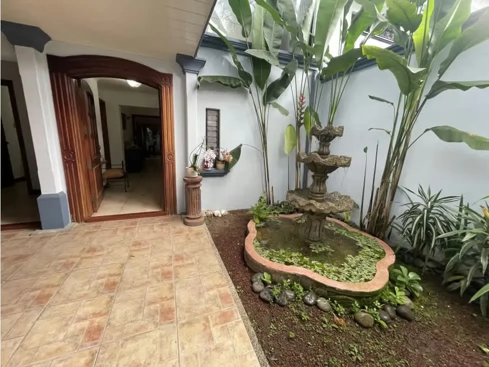 Casa en venta Curridabat, Altamonte I con apartamento 5PIV9731966