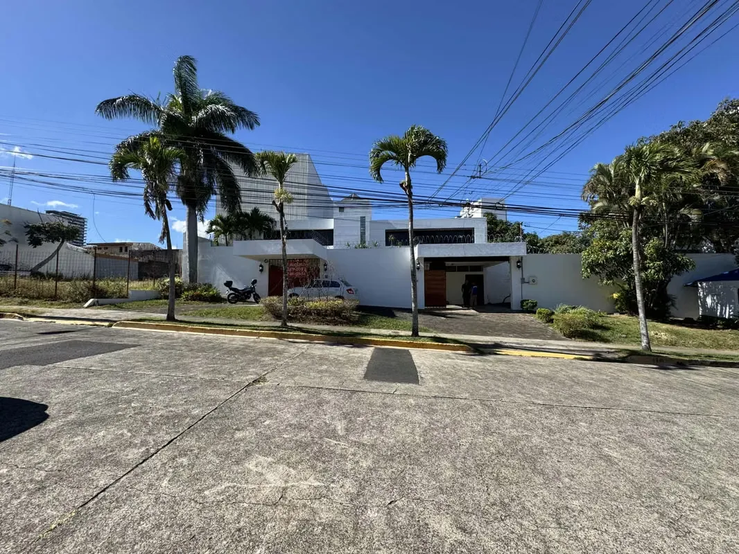 House for rent in Rohrmoser.