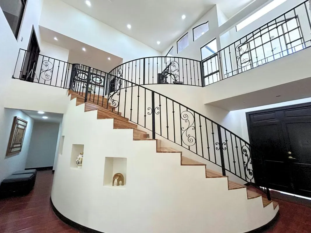 SALE AND RENT HOUSE IN RESIDENTIAL COMMUNITY PIEDADES DE SANTA ANA*