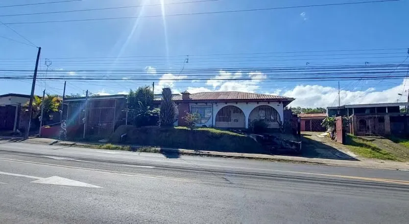 Mixed-Use Property for Sale: Wide Frontage & High Appreciation Potential