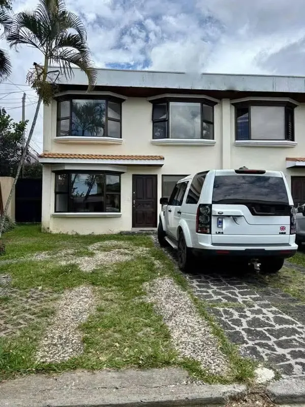 se vende Casa en Condominio Escazu Trejos Montealegre