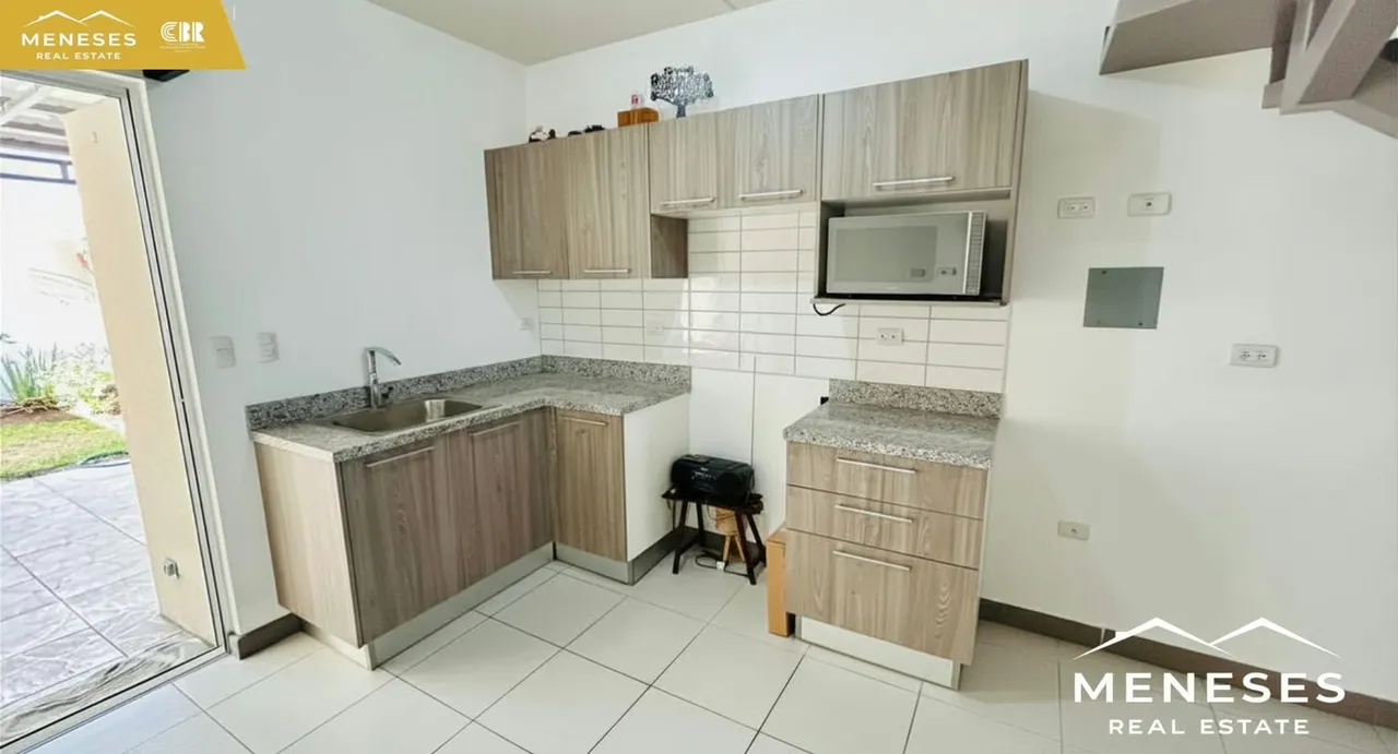 Venta de Casa en Condominio Vía Heredia, San Pablo de Heredia, ubicada en zona céntrica y de alta plusvalía, con rápido acceso al centro de Heredia, cerca de comercios, ... — photo 5