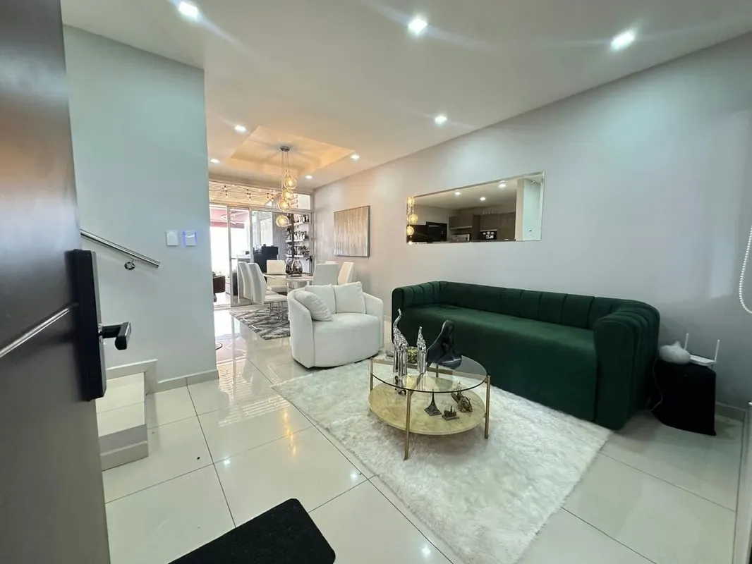 HOUSE FOR SALE IN SOL PARK CONDOMINIUM