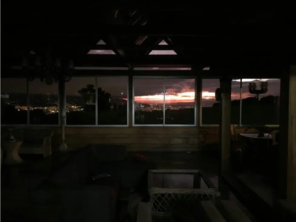 Casa Francia: Espectacular casa con 650 metros cuadrados de construcción y alrededor de 5.000 metros cuadrados de terreno. En un concepto de cerrado tipo condominio, con vistas ... — photo 2