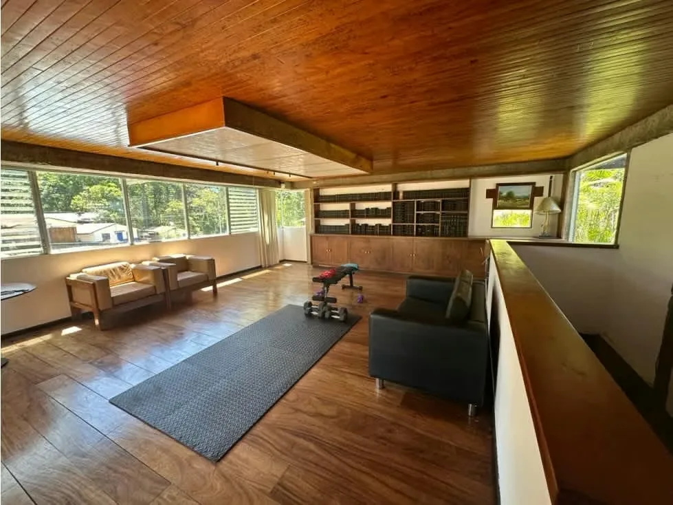 Casa Francia: Espectacular casa con 650 metros cuadrados de construcción y alrededor de 5.000 metros cuadrados de terreno. En un concepto de cerrado tipo condominio, con vistas ... — photo 5