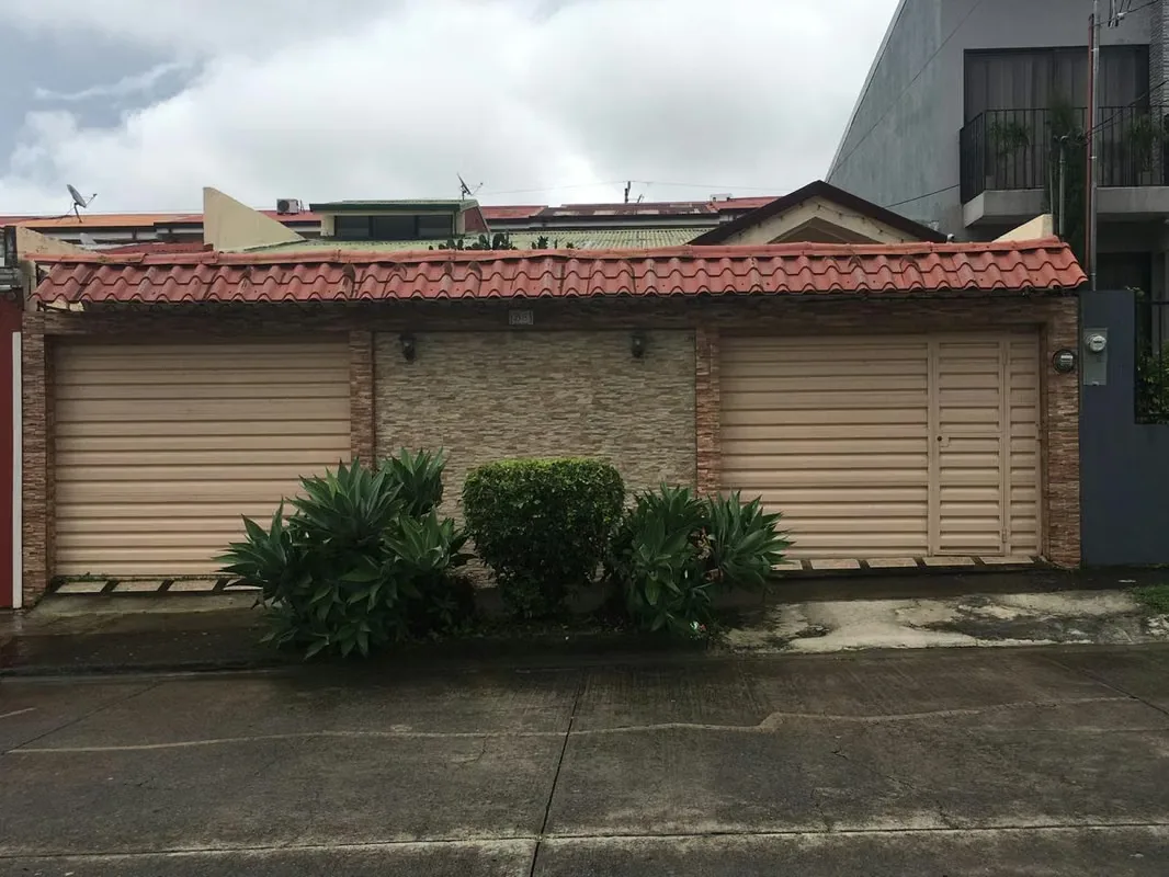 House for sale in Curridabat, Lomas de Ayarco Sur. ID25544
