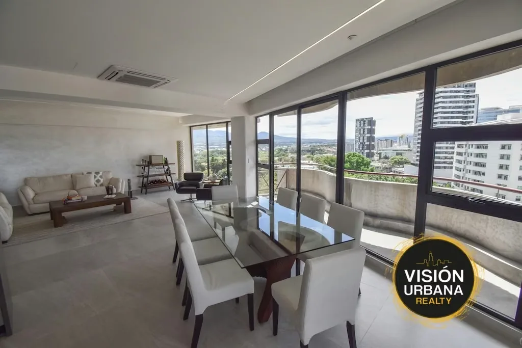 Located in one of the most exclusive areas of western San José, this spectacular single-level apartment on the 9th floor ... — photo 4