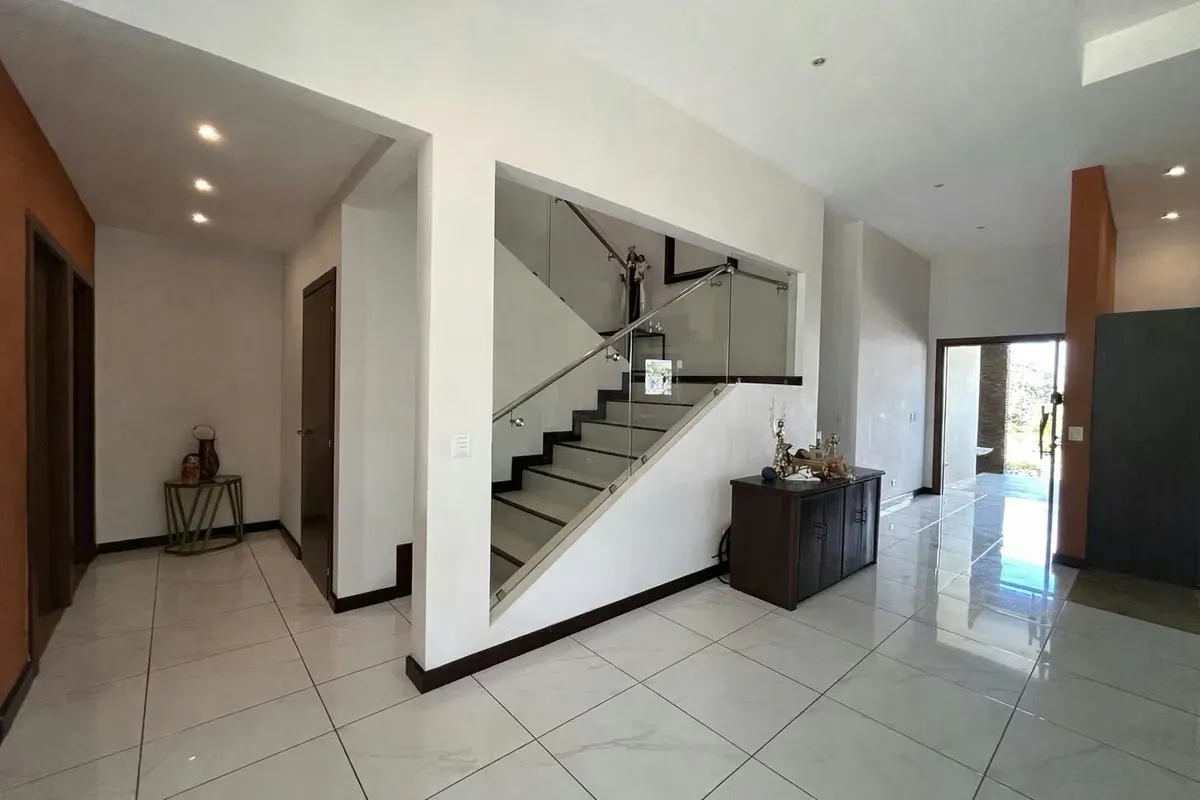 VENDO CASA EN CONDOMINIO ESPINAL