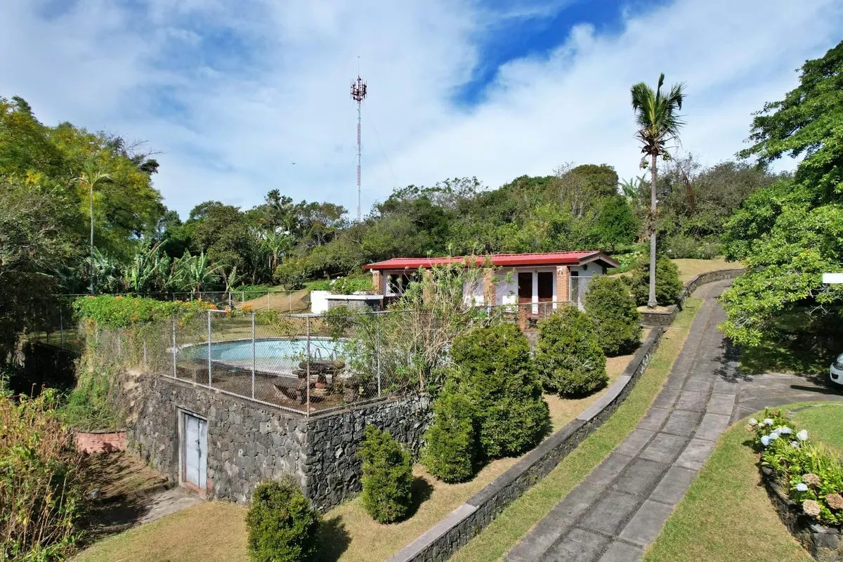 Estate for Sale with Views and Pool, Santa Bárbara, Heredia (FAU)