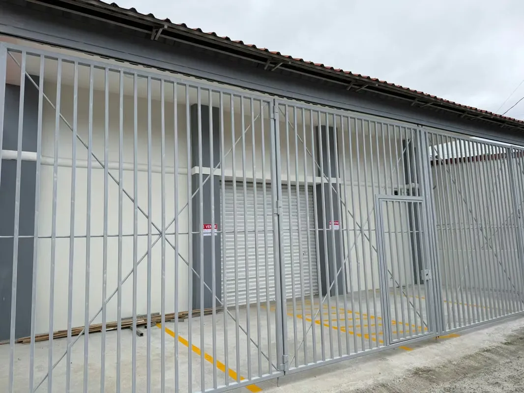 Se vente o se renta bodega USO DE SUELO MIXTO