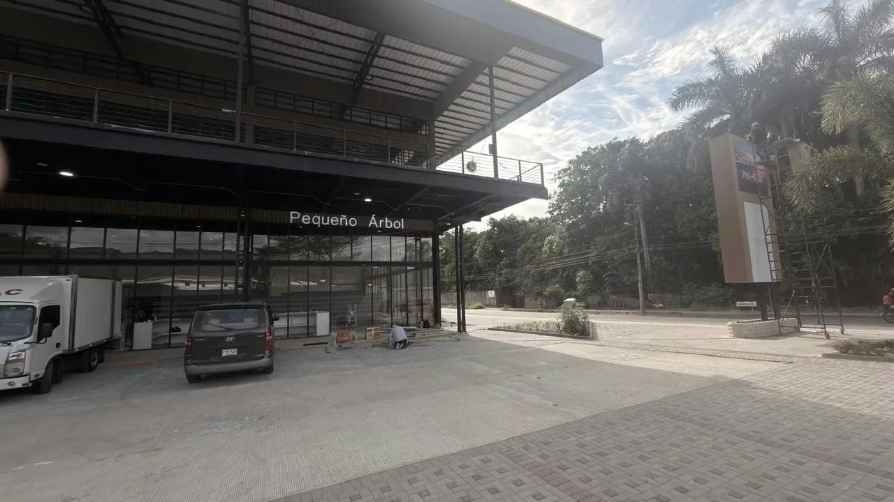 Herradura Town Center es un nuevo desarrollo comercial de concepto premium–lifestyle, estratégicamente ... — photo 2