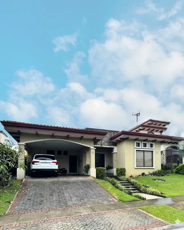 Casa en condominio, Santo Tomás de Santo Domingo, Heredia