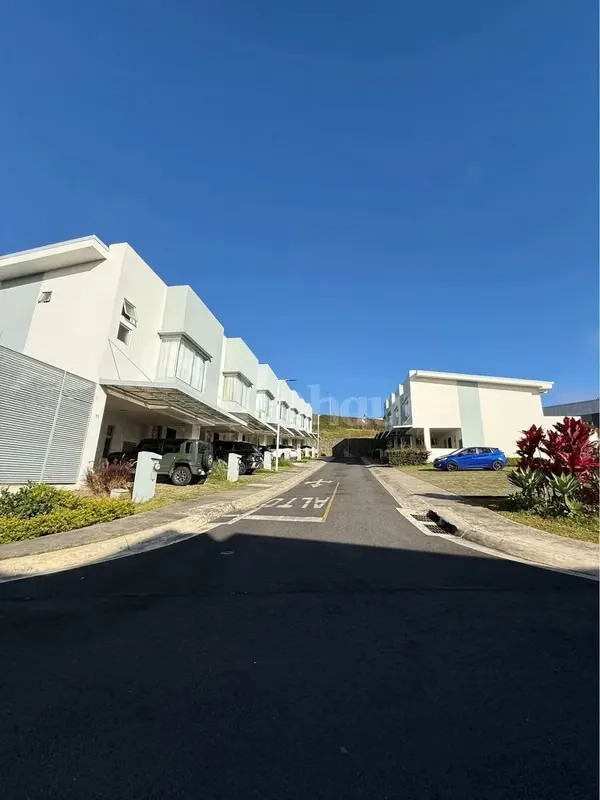 Venta de Casa en Condominio- KM
