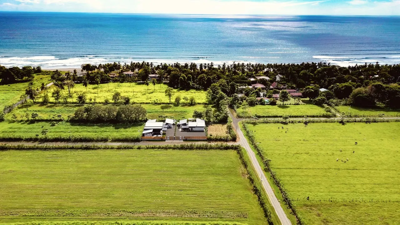 Venta de lote Premium 1000 m2 a tan solo 200 mts de la playa