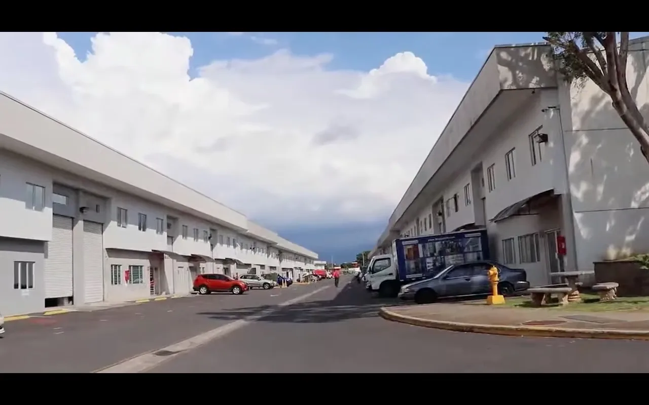 Office/Warehouse for Rent 480 m² - Santo Domingo de Heredia — photo 4