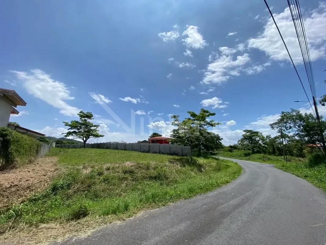 Lote en venta en Urbanización La Caraña, Piedades Santa Ana.