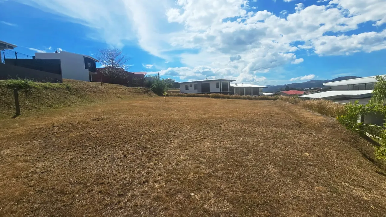 Lote en Grecia con Anteproyecto para Condominio de Apartamentos | Condominio Montezuma