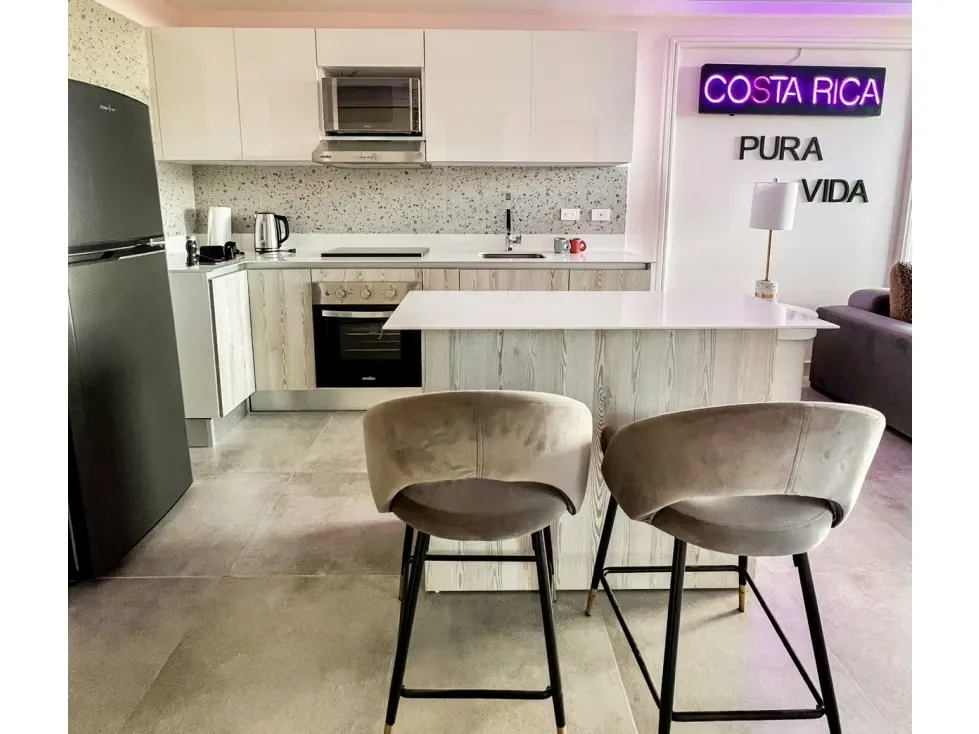 Venta de moderno apartamento full amoblado en nueva torre de pisos con con múltiples amenidades y finos acabados, ubicada en estratégica zona en el corazón de San José, en zona de ... — photo 4