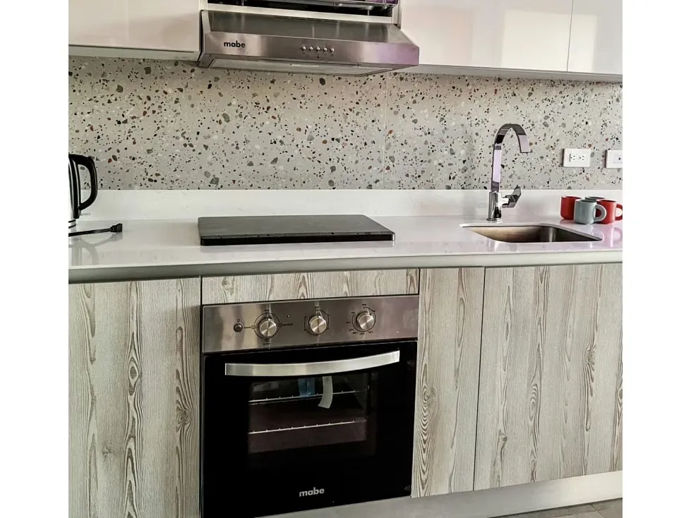 Venta de moderno apartamento full amoblado en nueva torre de pisos con con múltiples amenidades y finos acabados, ubicada en estratégica zona en el corazón de San José, en zona de ... — photo 5
