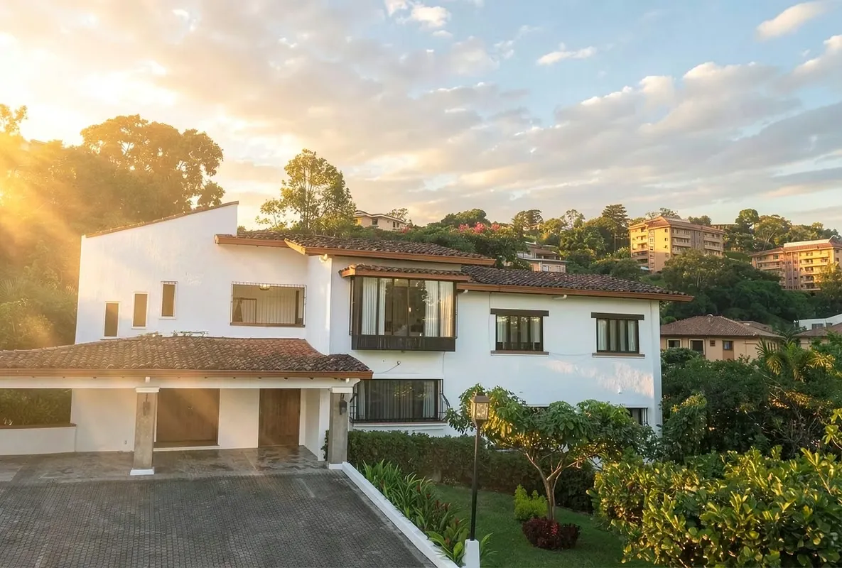 Beautiful apartment for rent in Bello Horizonte de Escazú.