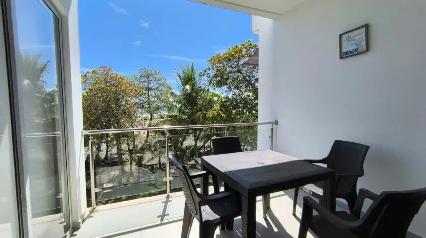 Oceanfront Apartment for Sale – Vistas de Bejuco