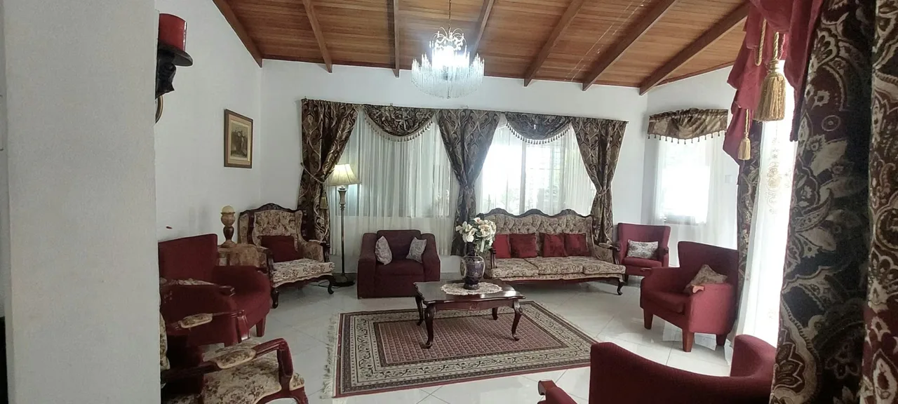 This spacious home in Santo Domingo, Heredia, offers exceptional versatility for investors, ... — photo 5