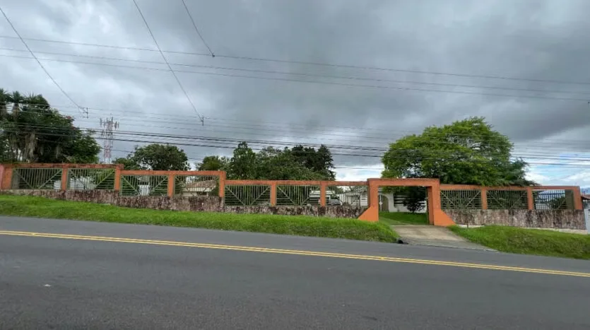 Property for Sale – Impressive Mixed-Use Property — photo 5