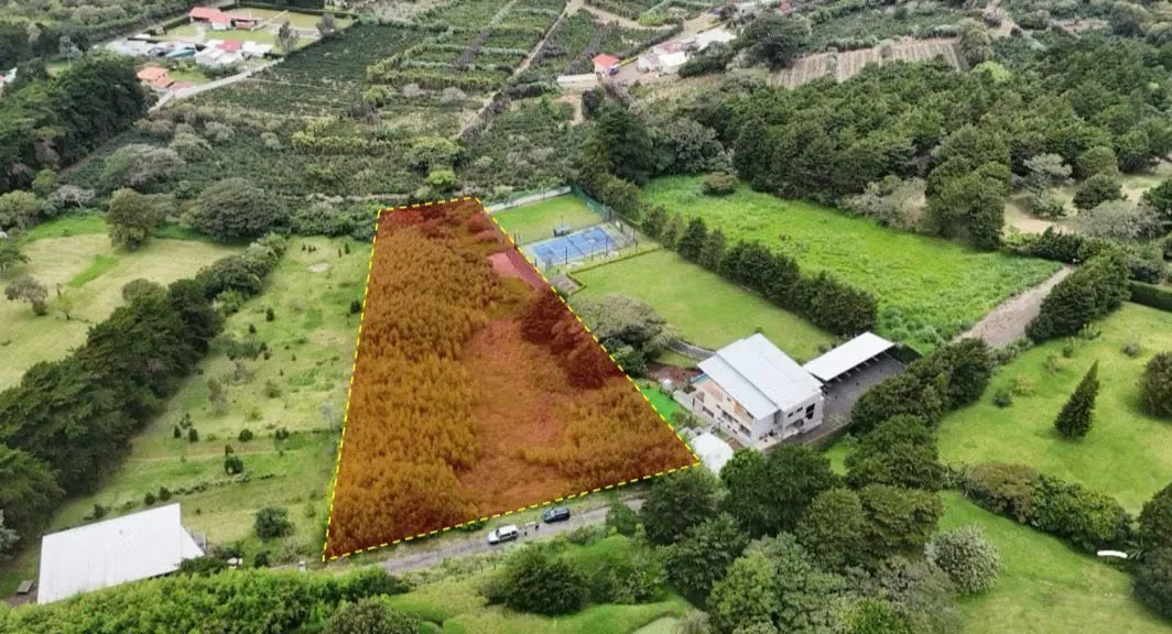Venta de espectacular terreno en Concepción de Heredia