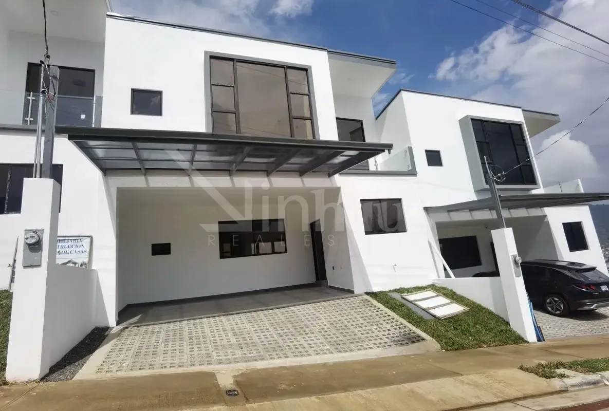 Casa en venta con excelente distribución y amplios espacios