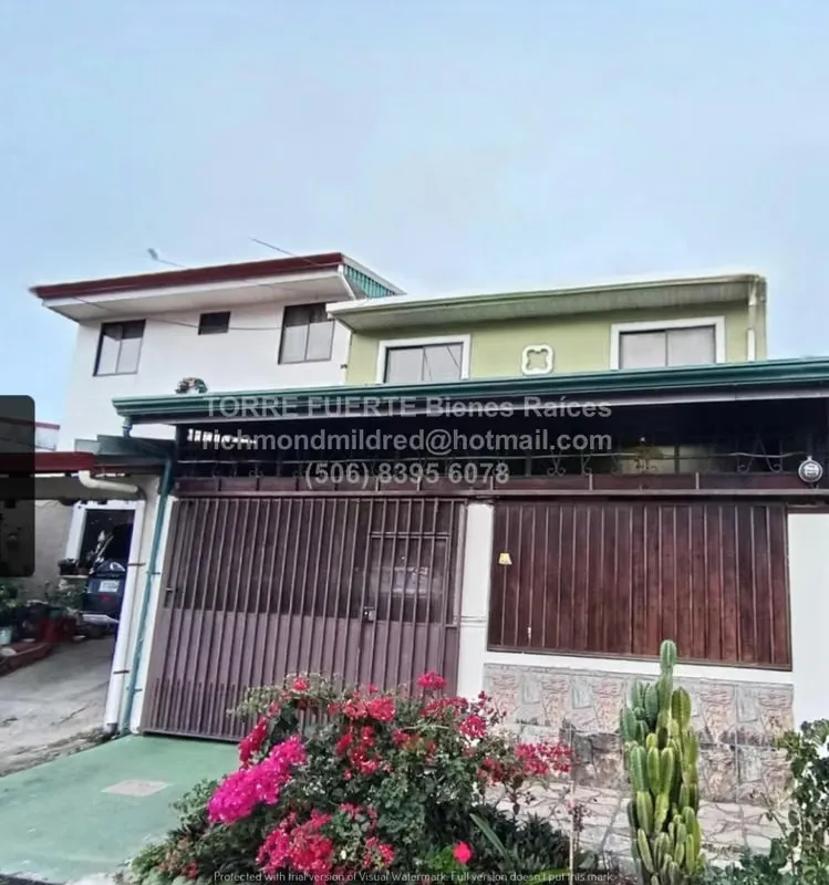 id 42264- Venta de casa en zona Residencial con habitación en planta baja