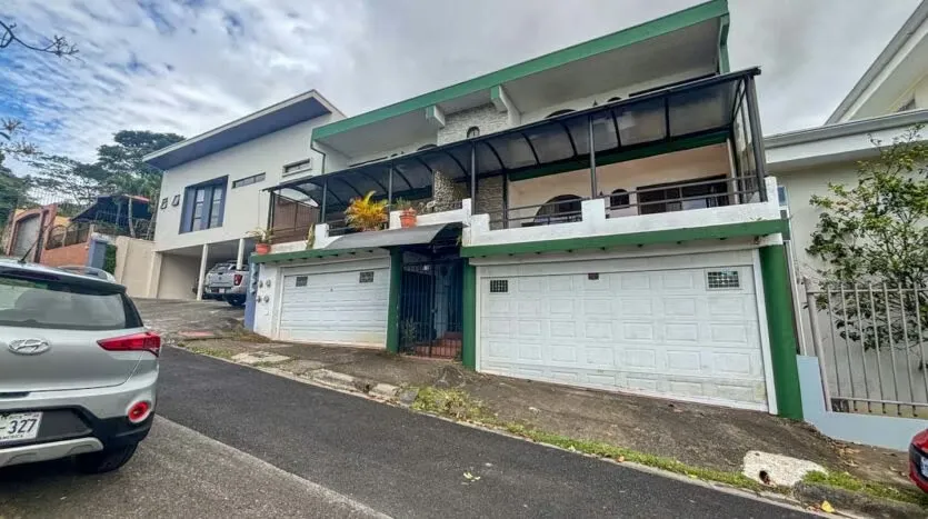 Profitable Investment Apartment Building for Sale