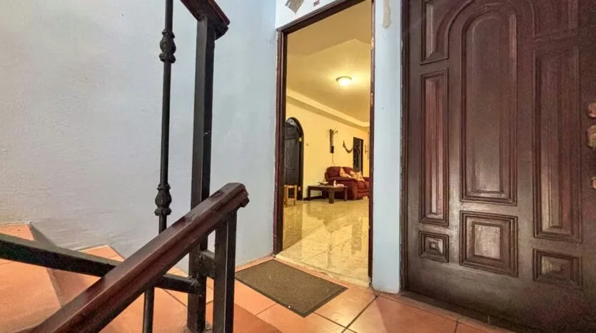 Profitable Investment Apartment Building for Sale — photo 4