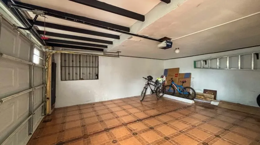 Profitable Investment Apartment Building for Sale — photo 5