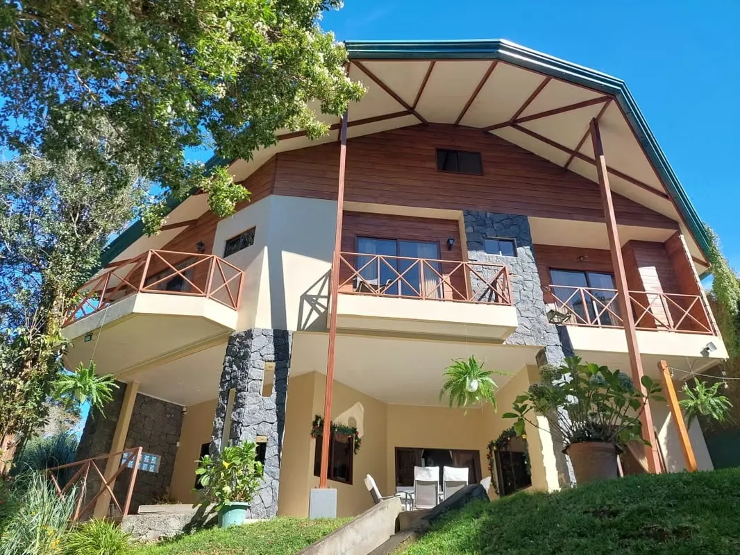 RENTAL OR SALE OF BEAUTIFUL HOUSE IN THE TYROL, HEREDIA