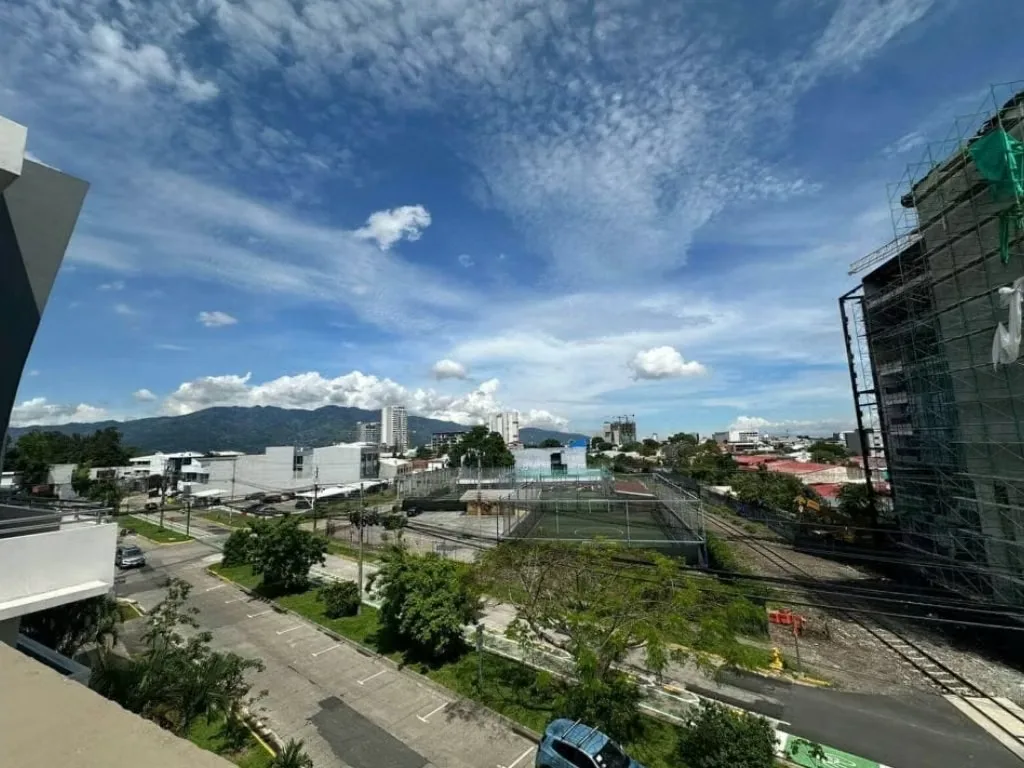 Condominium Name], strategically located just steps from Mall San Pedro. Ideal for ... — photo 3