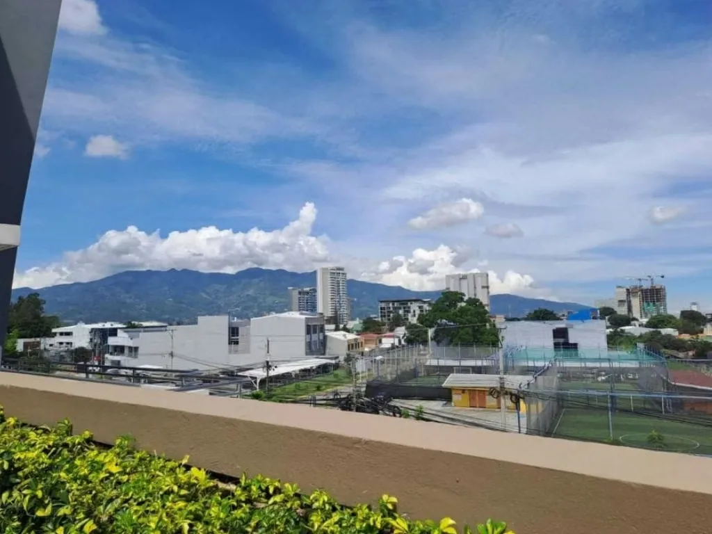 Condominium Name], strategically located just steps from Mall San Pedro. Ideal for ... — photo 4
