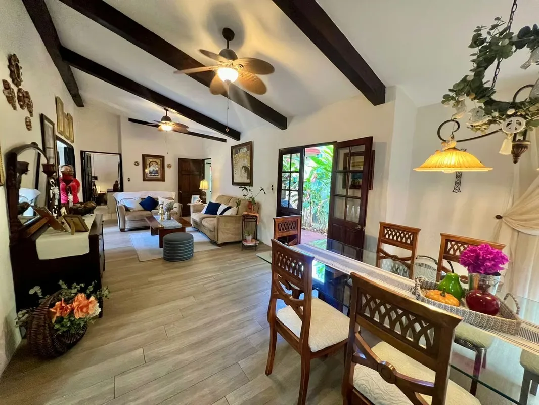 This beautiful single-story colonial house is for sale, in excellent condition, with 4 bedrooms plus a maid's quarters and office, in a family-friendly condominium with lots of greenery ...