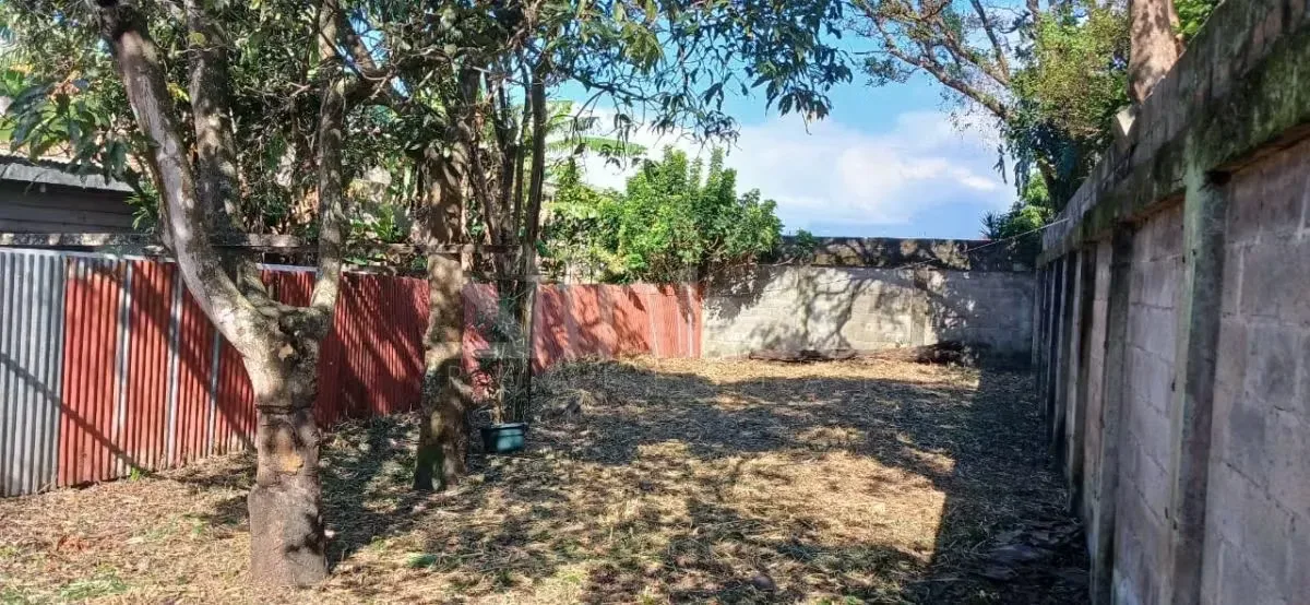 Venta de lote ubicado en Barrio México de 380 m2. El uso de suelo indica que se encuentra en ZR2 (Zona Residencial 2) que permite ciertas actvidades comerciales, tales como: tienda de ... — photo 3
