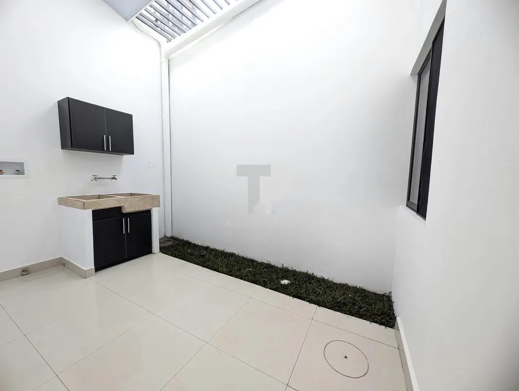Brand New House in Santo Domingo de Heredia: — photo 2