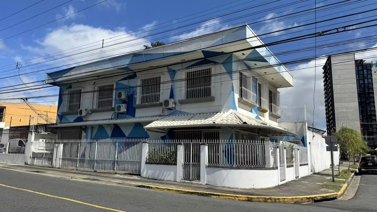 Strategically located on a corner lot in the well-known Barrio Escalante, this full medical office building represents an excellent opportunity for healthcare companies, medical ...