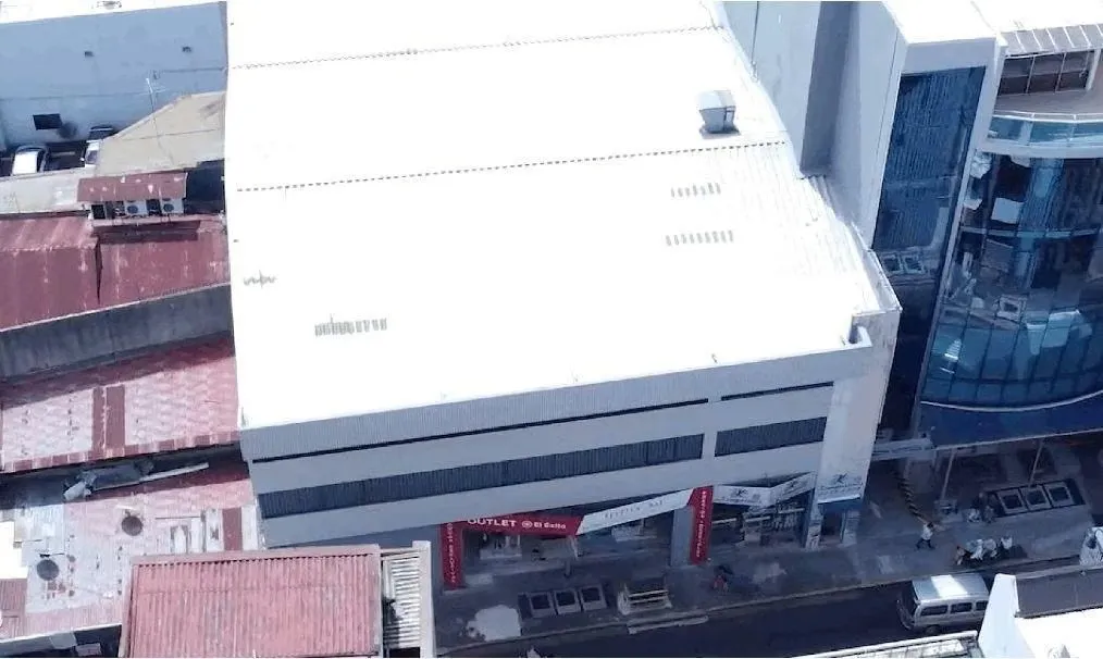 Se vende edificio comercial con 3 locales ubicado en una zona estratégica de San José, ideal para inversionistas que buscan generar ...