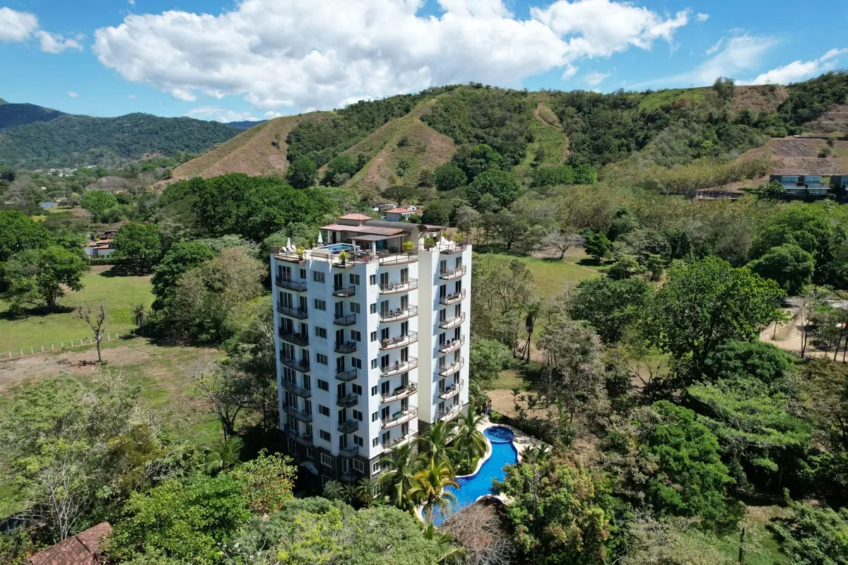Apt for Sale with Balcony and Amenities, Jacó, Garabito. (FE)