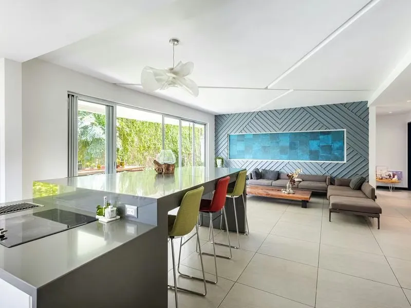 This ground-floor apartment is located in a residential area of Santa Ana, offering a total area of ...