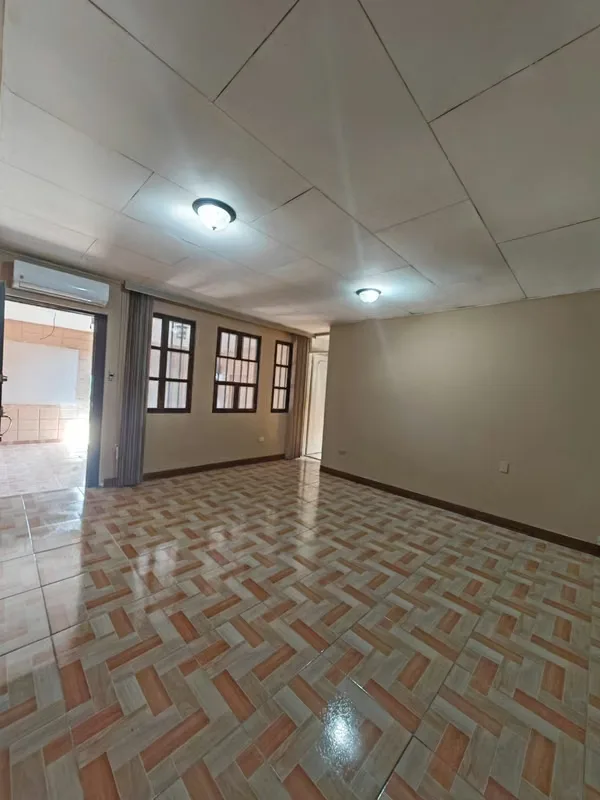 Commercial space for rent in Sabana Oeste, near La Pops.