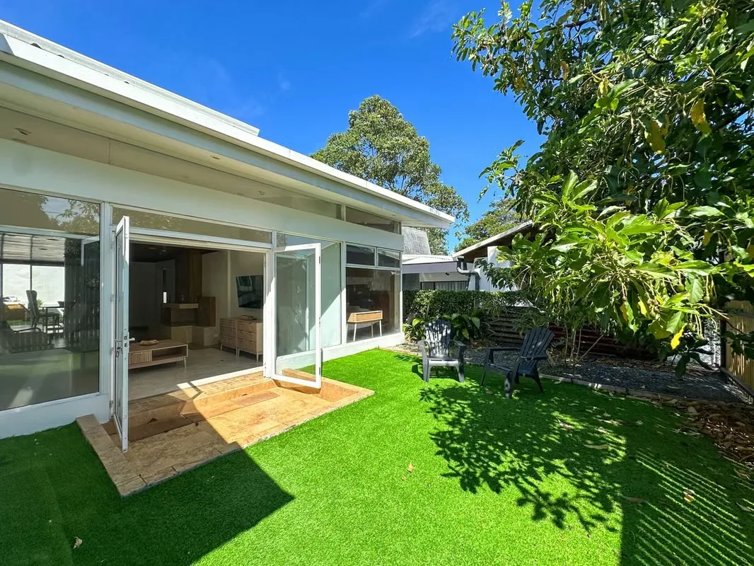 HOUSE FOR RENT IN LOS LOS LAURELES