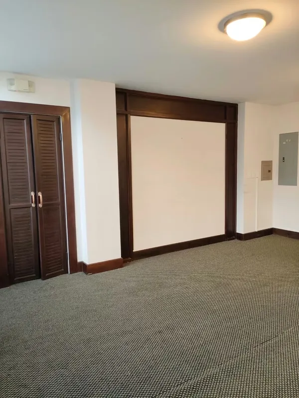 ¡Oportunidad única! Alquilamos moderna oficina en el exclusivo complejo Torres del Lago, en pleno corazón de Sabana Sur, San José. El espacio se entrega ... — photo 4