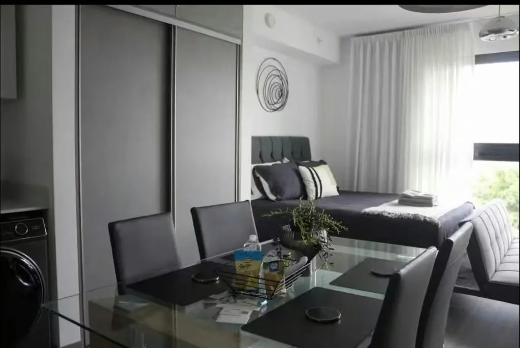 Beautiful studio apartment located in the exclusive Escalante neighborhood of San José, Costa Rica. This space offers a unique experience for those seeking comfort and convenience in ... — photo 3